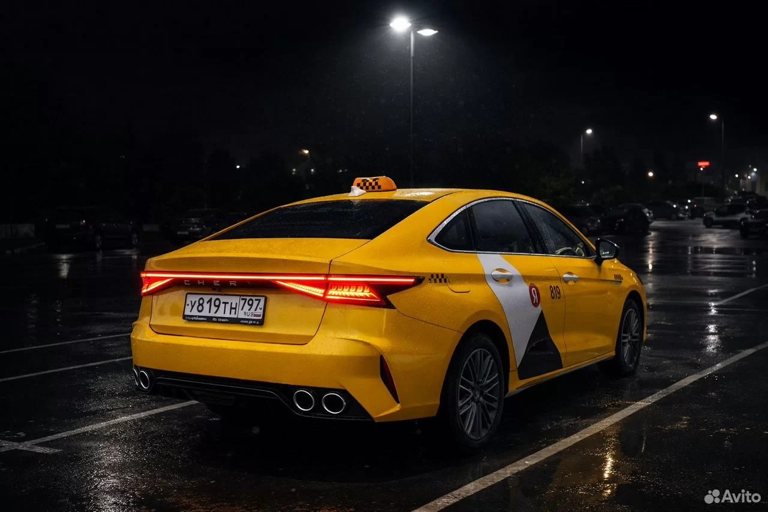 Chery Arrizo 8
